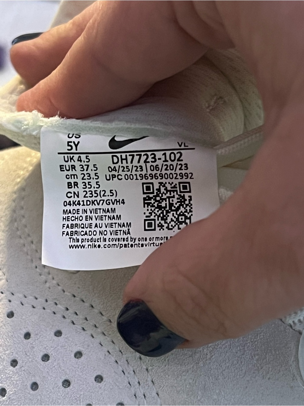 Nike Streetgato Indoor Soccer Shoes Streetwear Summit White/Green Glow W6.5/5Y - Picture 16 of 16